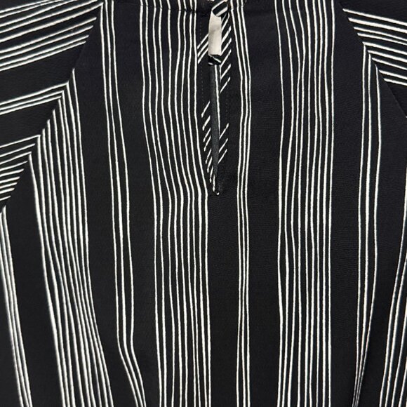 Who What Wear Black n White Striped Shirred Sleeves Dress - Size Small - Picture 8 of 9